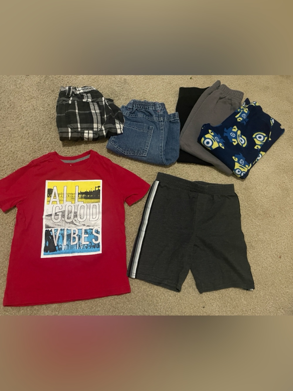 Lot of kids clothes - 5T for boys minion jogger